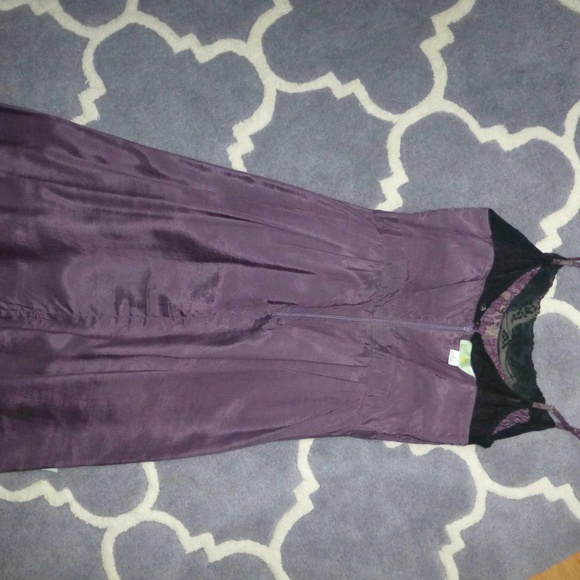 Dress Silk Sz 2 - Picture 8 of 12